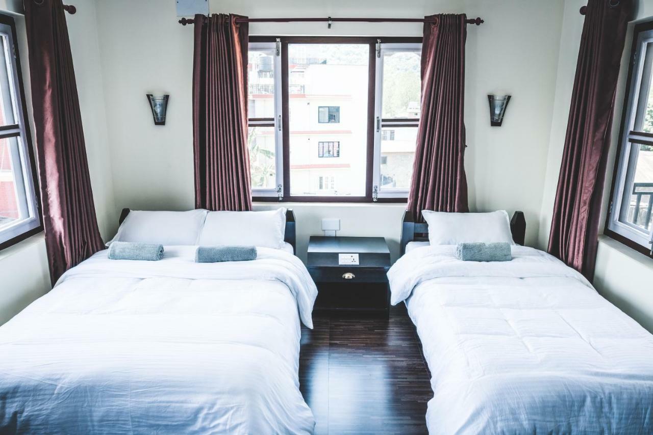 Hotel K2 Pokhara Exteriör bild