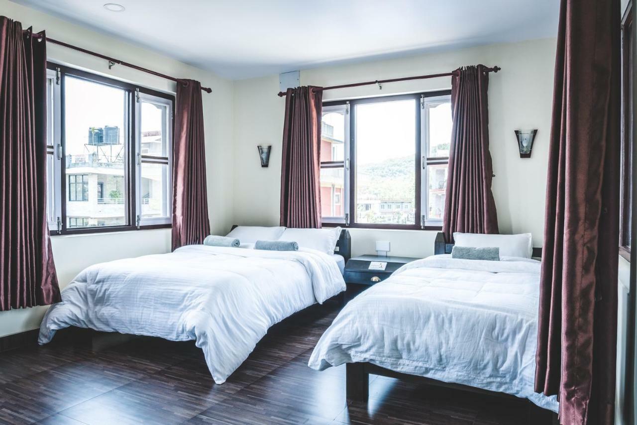 Hotel K2 Pokhara Exteriör bild